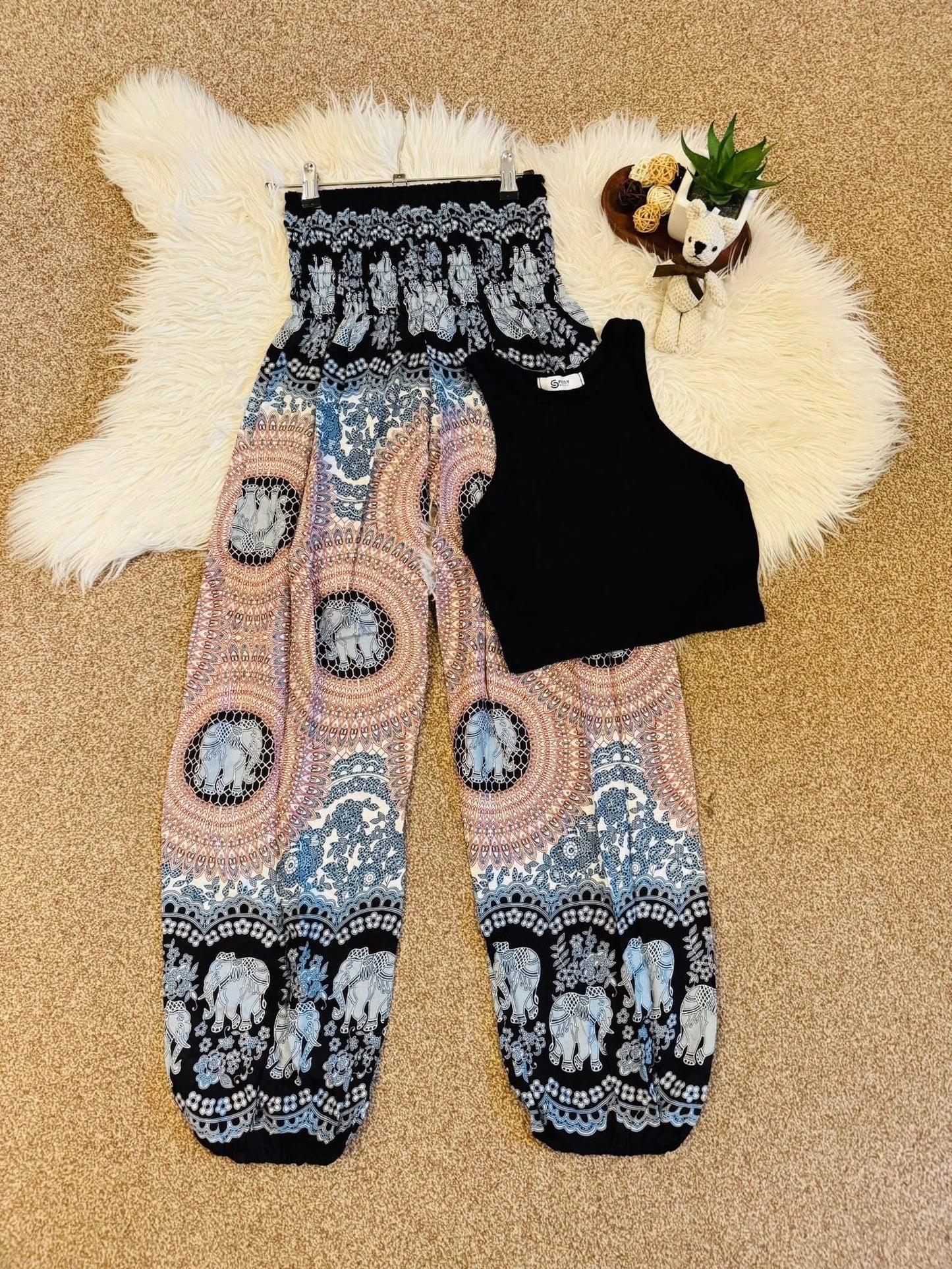 women's Sumer outfir set of 2 pcs Tank top and Elephants printed pants